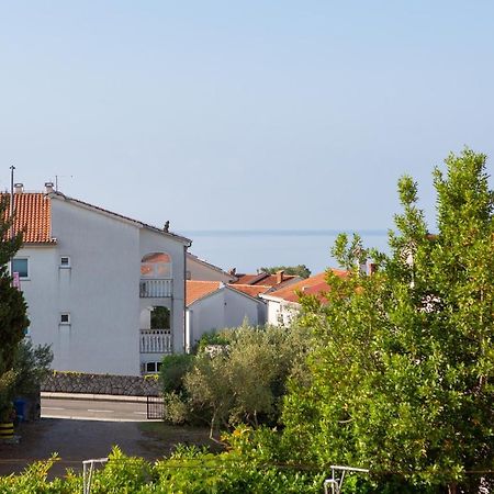 Apartments Petra Krk Town Exterior foto